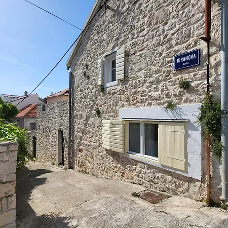 Durdica فيلة مورتير